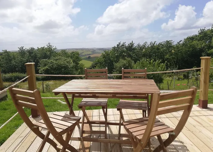 Looe Yurts