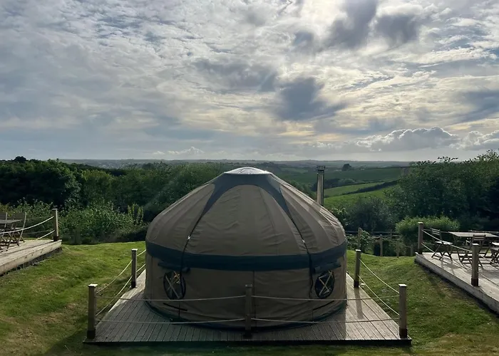 Looe Yurts